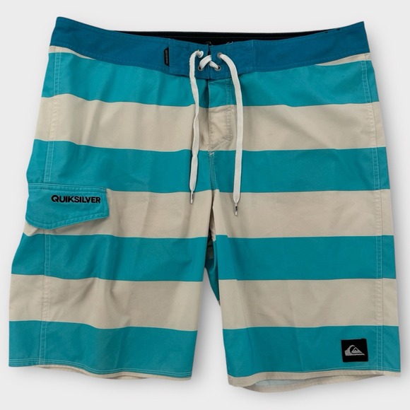 Quiksilver Board Shorts Mens 38 Polyester 4 Way Stretch Blue Swim Trunks Surf - Picture 1 of 9